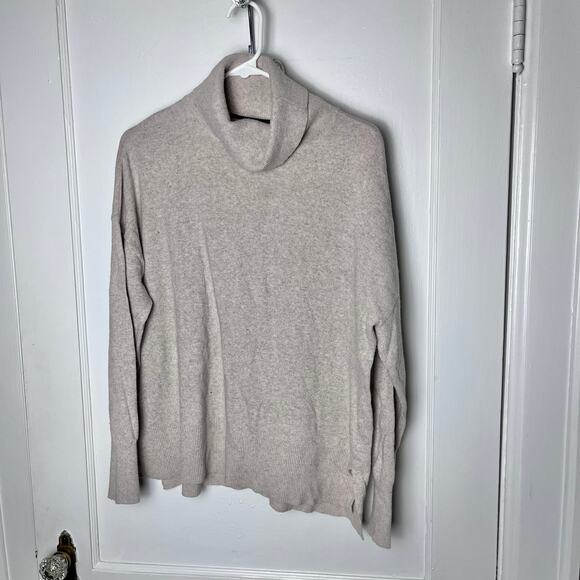 Boden Women's Oatmeal Beige Cream Turtleneck Boxy Sweater Size 10 Lightweight - Picture 1 of 6